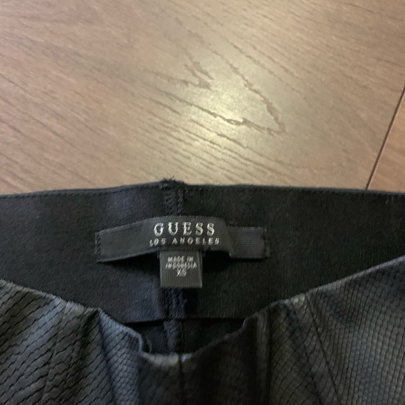 Women’s guess faux leather legging - Picture 4 of 4
